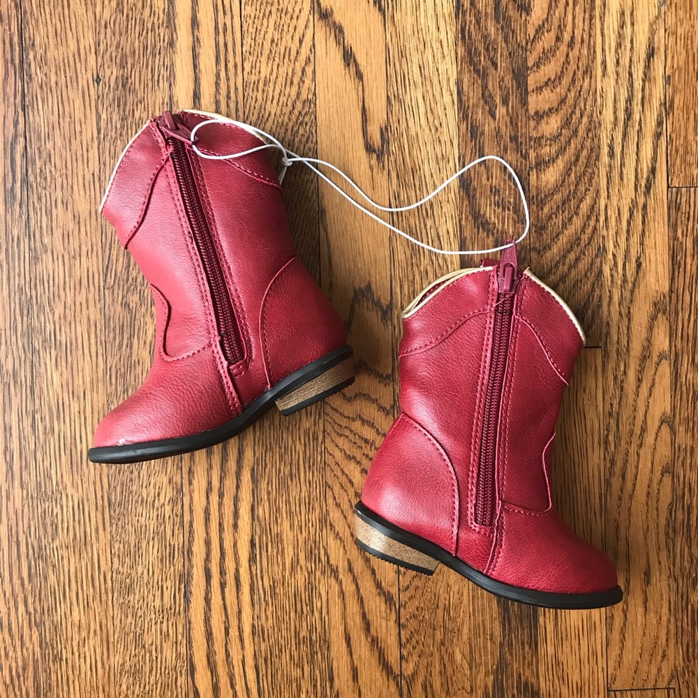 Red with Gold Stars Western Cowboy Cowgirl Boots - Picture 2 of 6